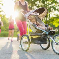 Illustration Der richtige Kinderwagen