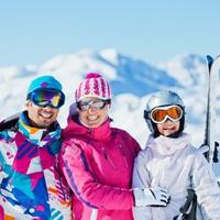 Illustration Skiurlaub mit Kindern